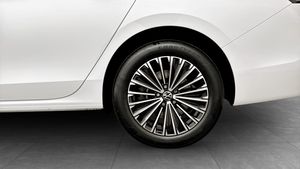 Volkswagen Passat bild 6