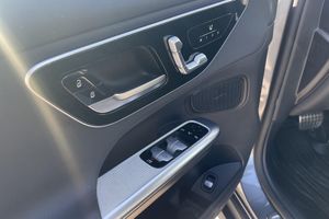 Mercedes GLC300 bild 21