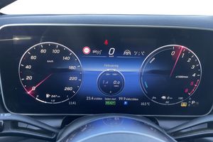 Mercedes GLC300 bild 26