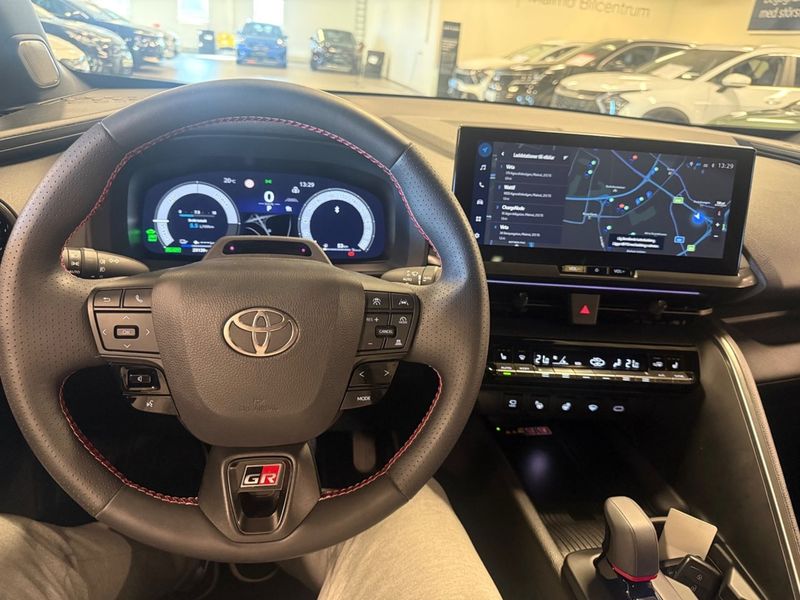 Toyota C-HR bild 12