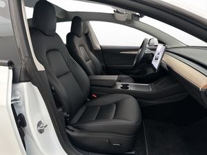Tesla Model 3 bild 24