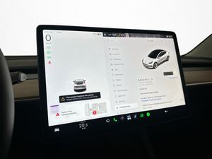 Tesla Model 3 bild 22