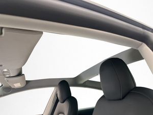 Tesla Model 3 bild 13