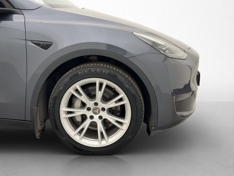 Tesla Model Y bild 32