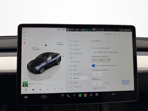 Tesla Model Y bild 22