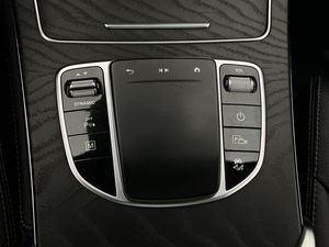 Mercedes GLC300 bild 32