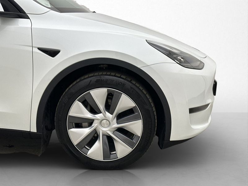 Tesla Model Y bild 32