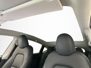 Tesla Model Y bild 13