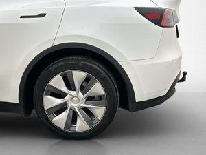 Tesla Model Y bild 30