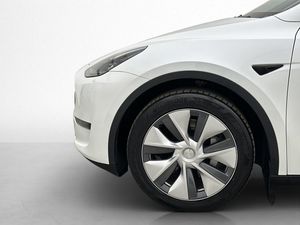 Tesla Model Y bild 29