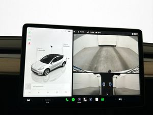 Tesla Model Y bild 16