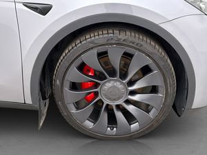 Tesla Model Y bild 34