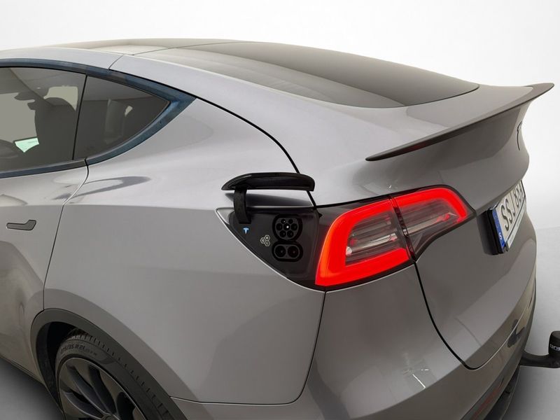 Tesla Model Y bild 30