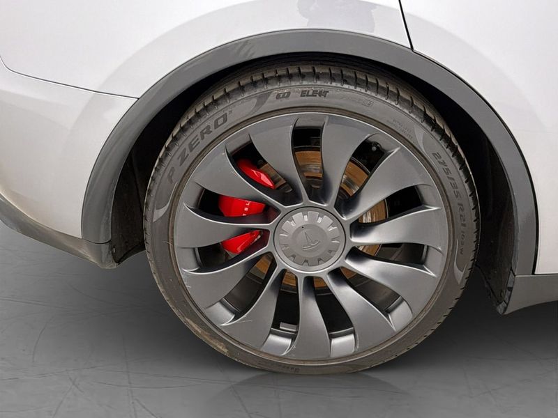 Tesla Model Y bild 33