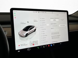 Tesla Model 3 bild 21