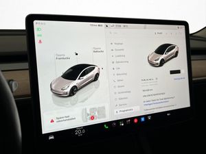 Tesla Model 3 bild 22