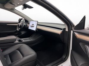 Tesla Model 3 bild 25