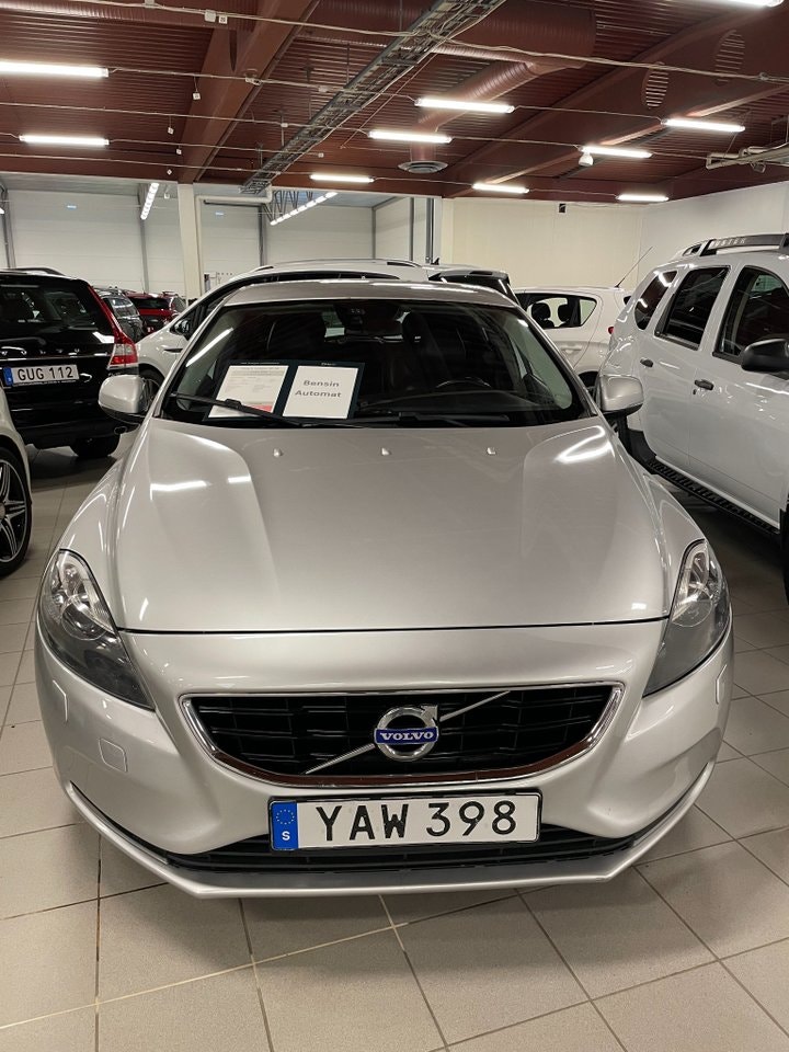 Volvo V40
