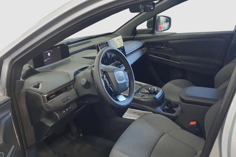 Toyota bZ4X bild 8