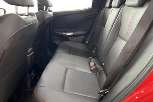 Lexus LBX bild 16