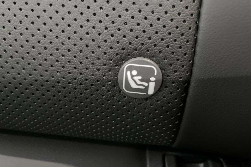 Lexus LBX bild 19