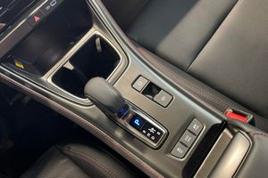 Lexus LBX bild 23