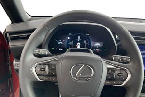 Lexus LBX bild 12