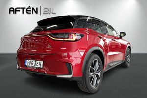 Lexus LBX bild 10