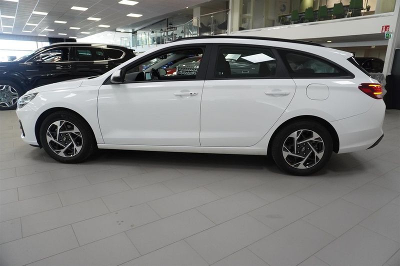 Hyundai i30 bild 2