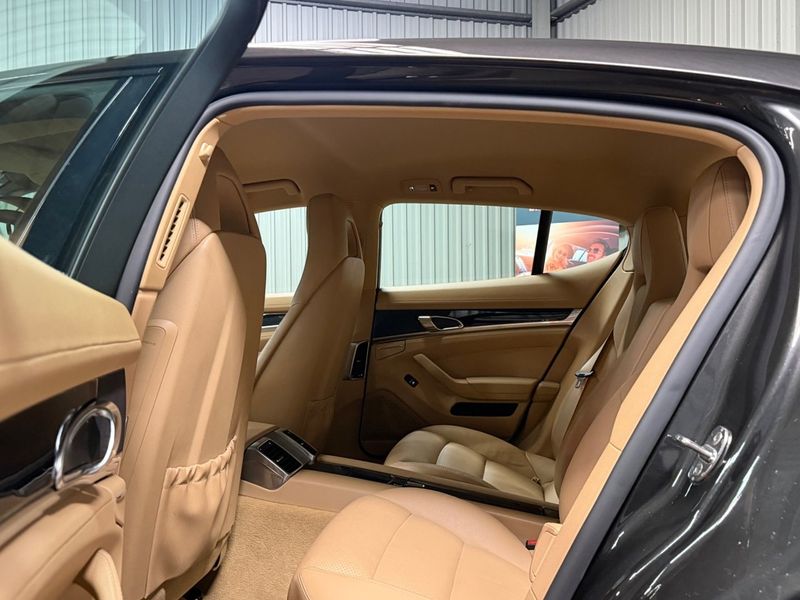 Porsche Panamera bild 19