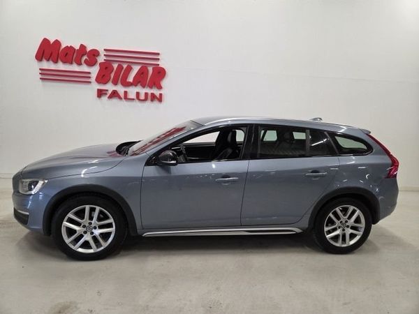 Volvo V60 Cross Country D4 4x4 190 Hk Summum - 2017