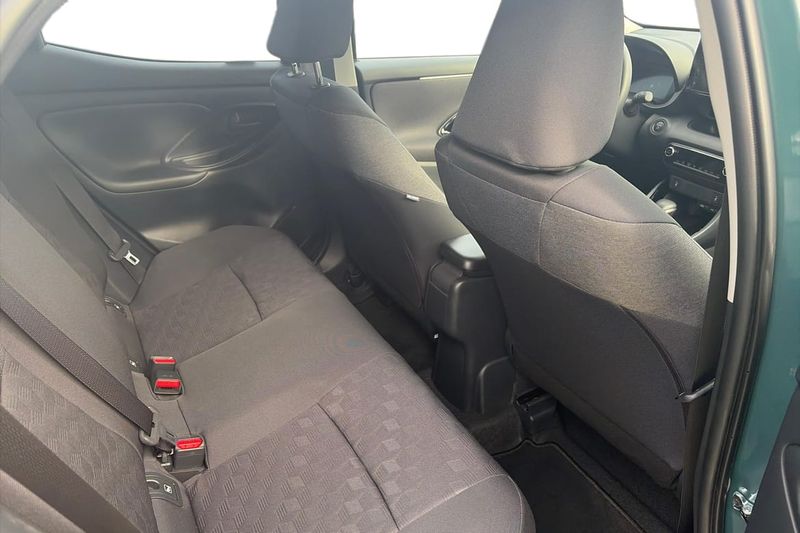 Toyota Yaris bild 8