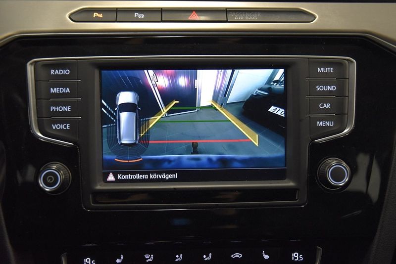 Volkswagen Passat bild 14