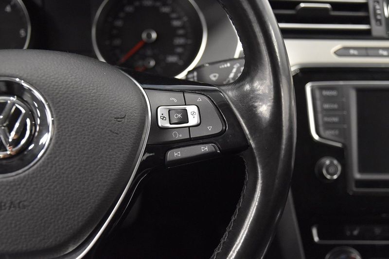 Volkswagen Passat bild 11