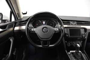 Volkswagen Passat bild 2
