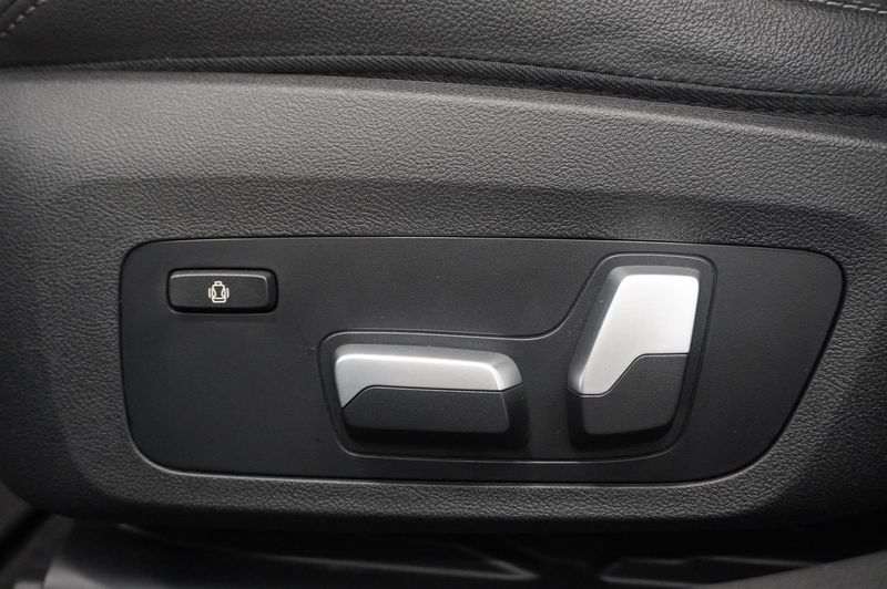 BMW i4 bild 13