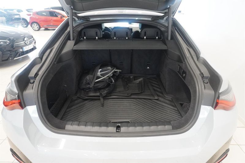 BMW i4 bild 19