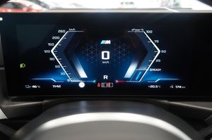 BMW i4 bild 17