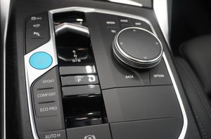 BMW i4 bild 14