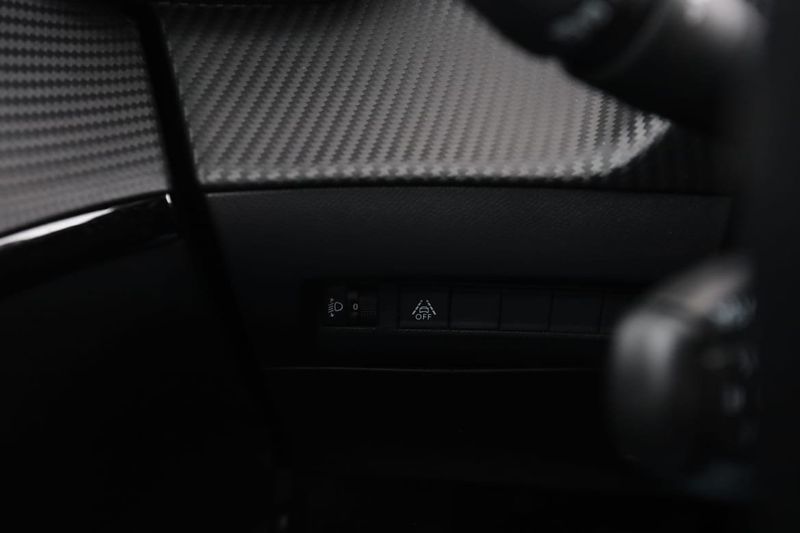 Peugeot 208 bild 33