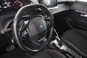 Peugeot 208 bild 12