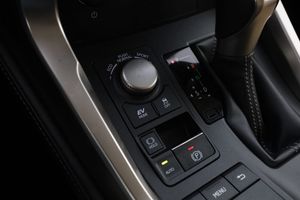 Lexus NX bild 28