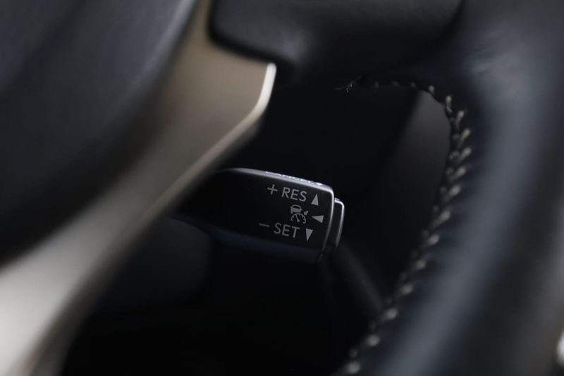 Lexus NX bild 34