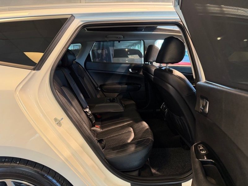 Kia Optima bild 26
