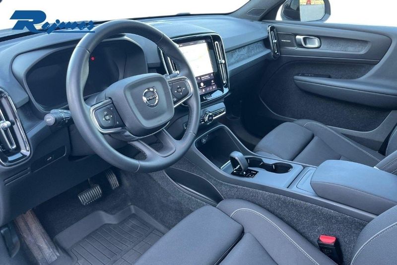 Volvo EX40 bild 5