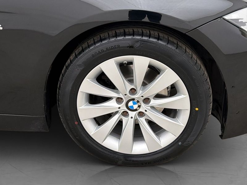BMW 320 bild 13