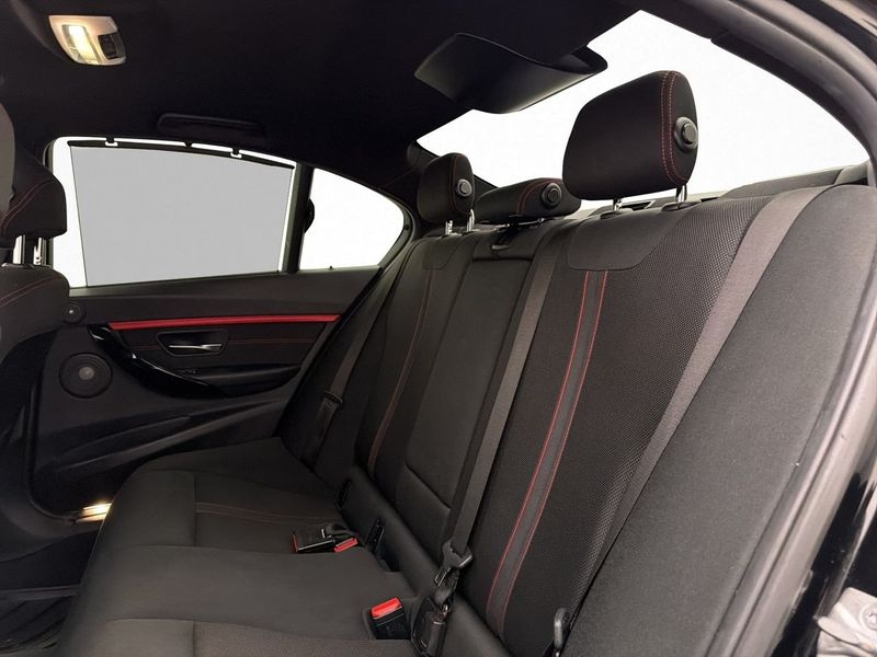 BMW 320 bild 17