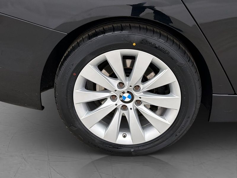 BMW 320 bild 12