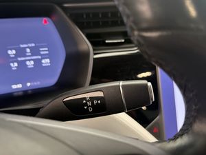 Tesla Model X bild 24