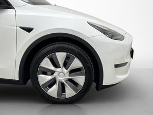 Tesla Model Y bild 14